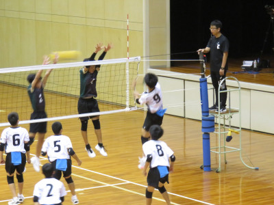 男バレーブロック